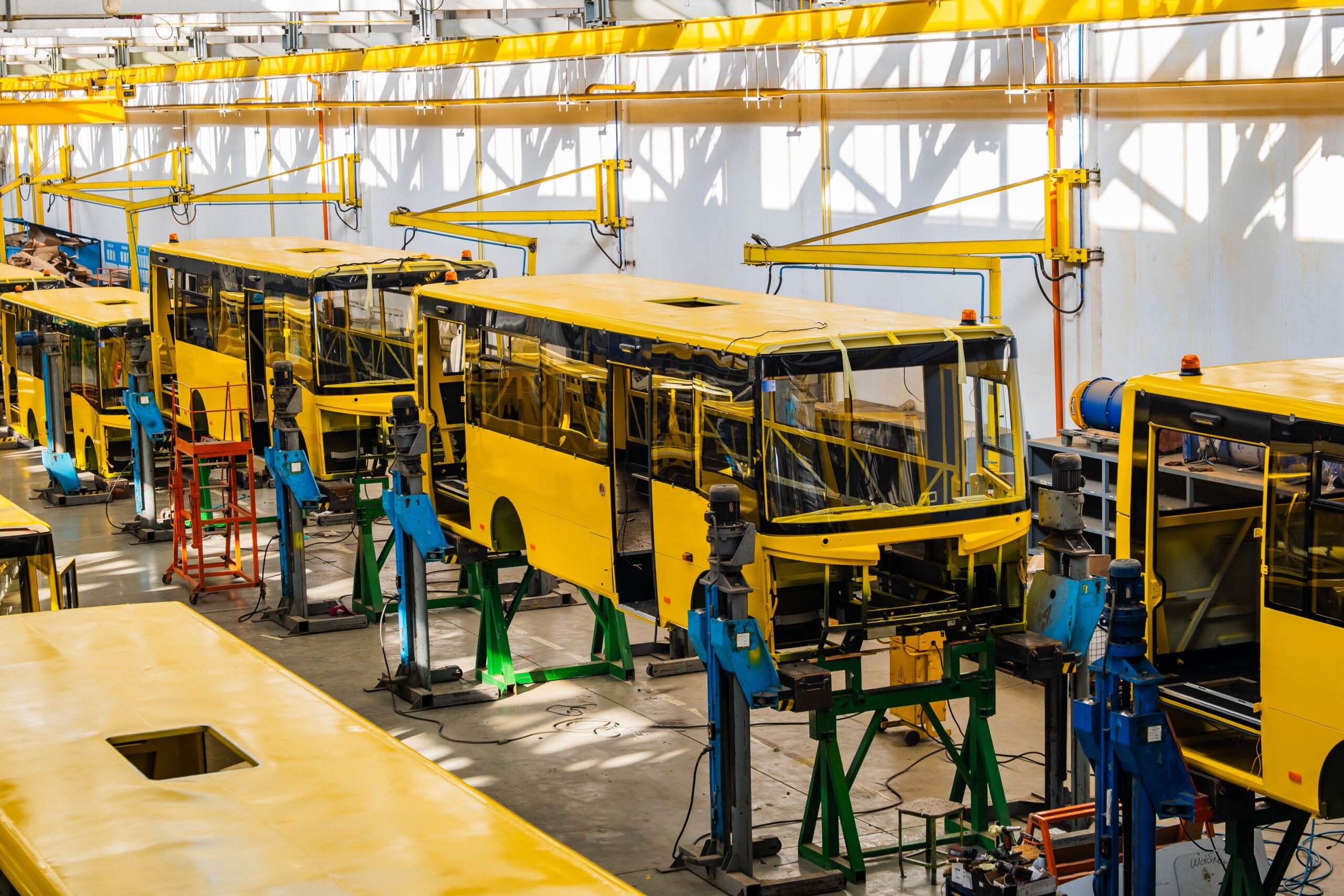 UKRAINIAN MANUFACTURER PRESENTS NEW MODERN BUS MODEL